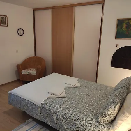 Apostolovic Kuca Kulturni Spomenik U Centru Grocke Apartmán Grocka