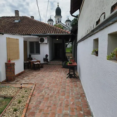 Apartment Apostolovic Kuca Kulturni Spomenik U Centru Grocke Grocka
