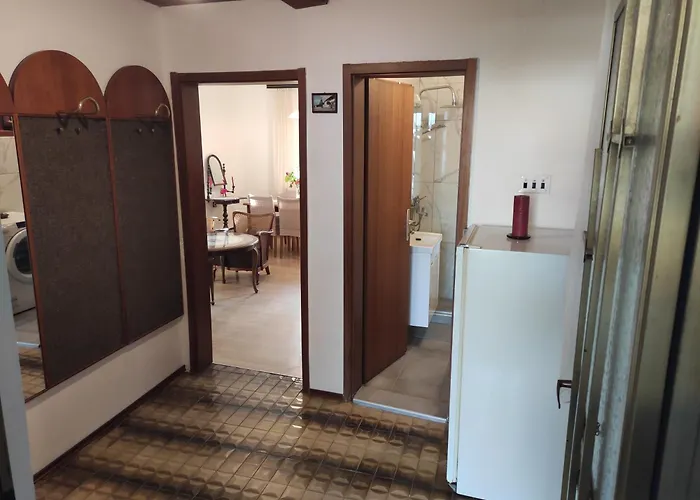 Apartman Apostolovic Kuca Kulturni Spomenik U Centru Grocke Grocka